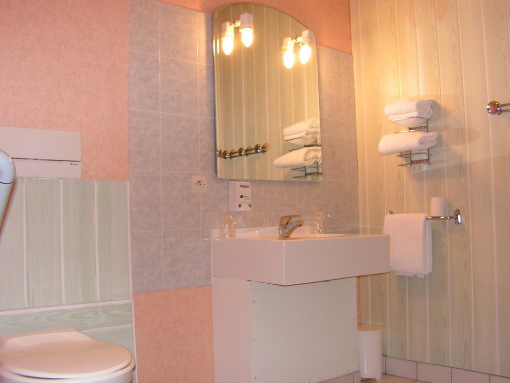 Hotel Le Bois Joli Massais Habitación foto